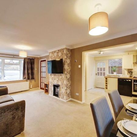 Beautiful Home Close To Town Free Netflix, Wifi Solihull Zewnętrze zdjęcie