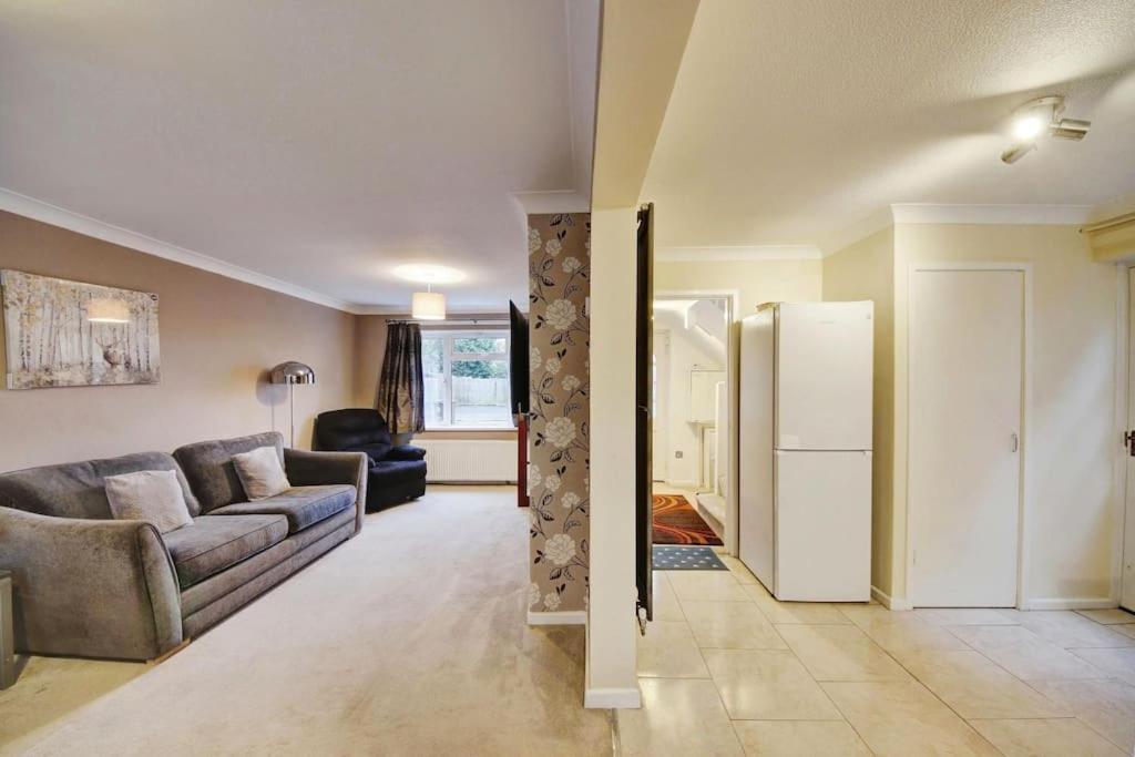 Beautiful Home Close To Town Free Netflix, Wifi Solihull Zewnętrze zdjęcie